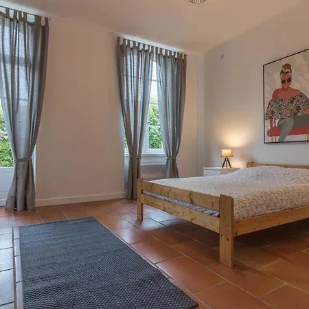La Tarabelloise Casa de Férias *